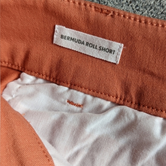 NWT LOFT Bermuda Roll Short - Picture 7 of 9